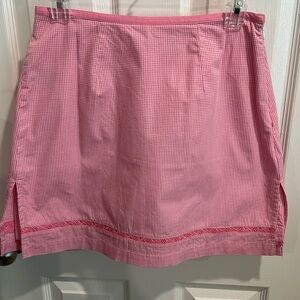 St John’s Bay size 4 pink and white checkered skort